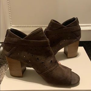 High heel boot open toe